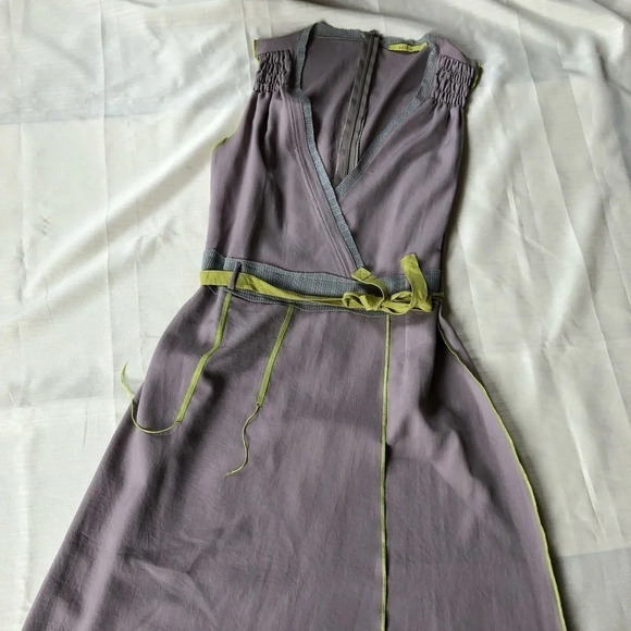 SOLOLA Unique  Dress - Picture 16 of 16